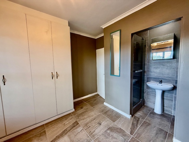 2 Bedroom Property for Sale in Parklands Western Cape